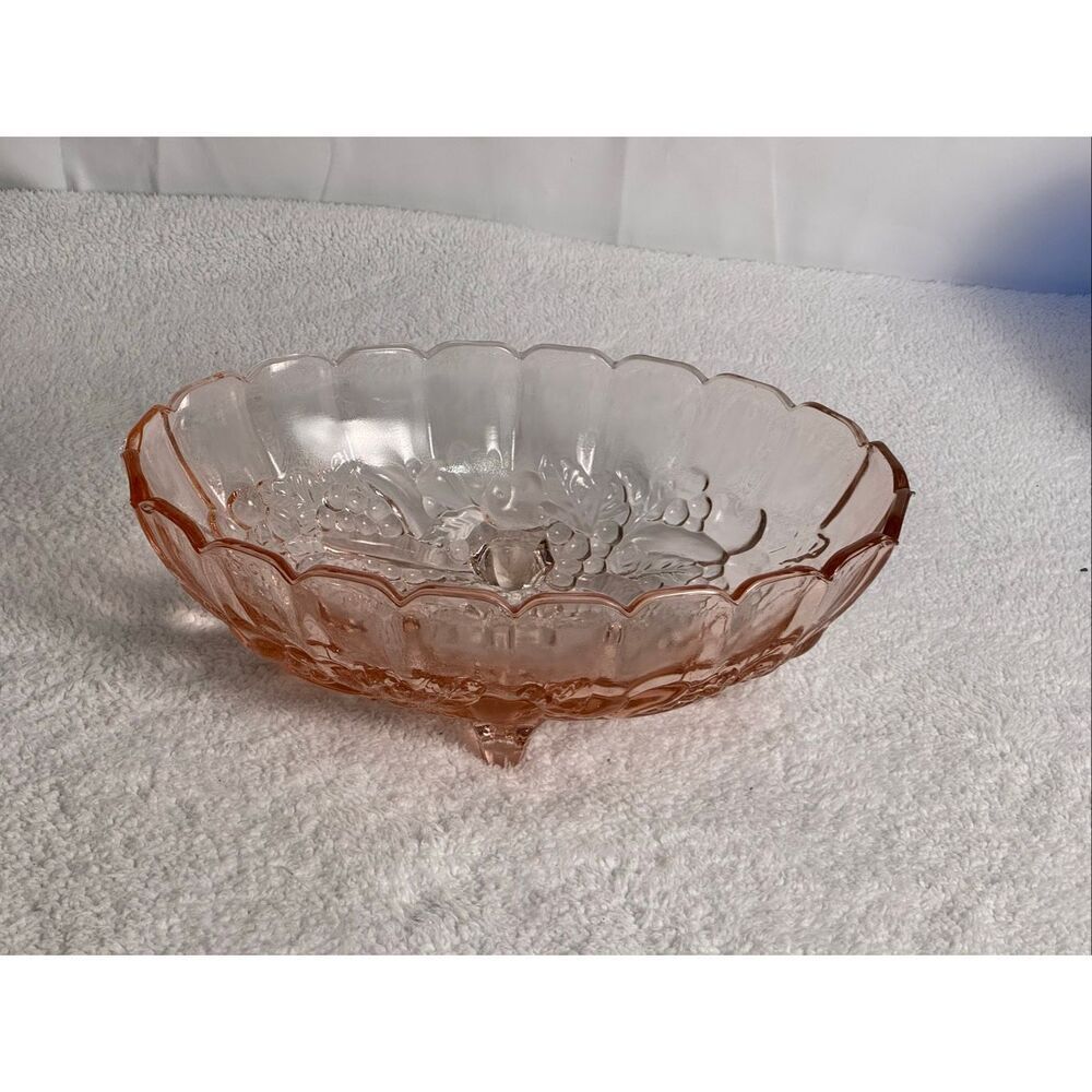 Vintage Indiana Glass Co. Pink Glass Footed Fruit Bowl “Harvest Grape”
